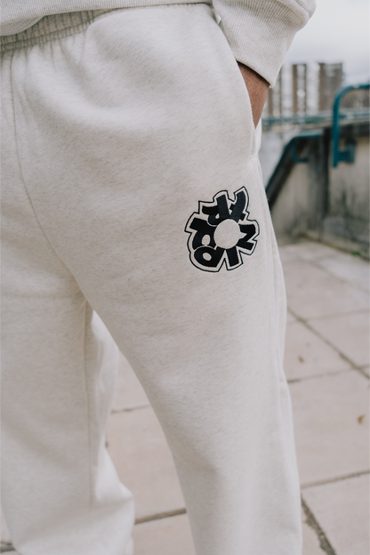 WARM GREY LOGO JOGGER